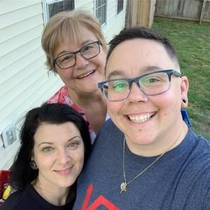 Meet your Posher, Marissa